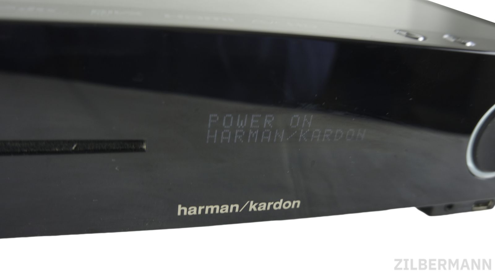 Harman_Kardon_BDS_570_5.1_Receiver_Blu-Ray_03