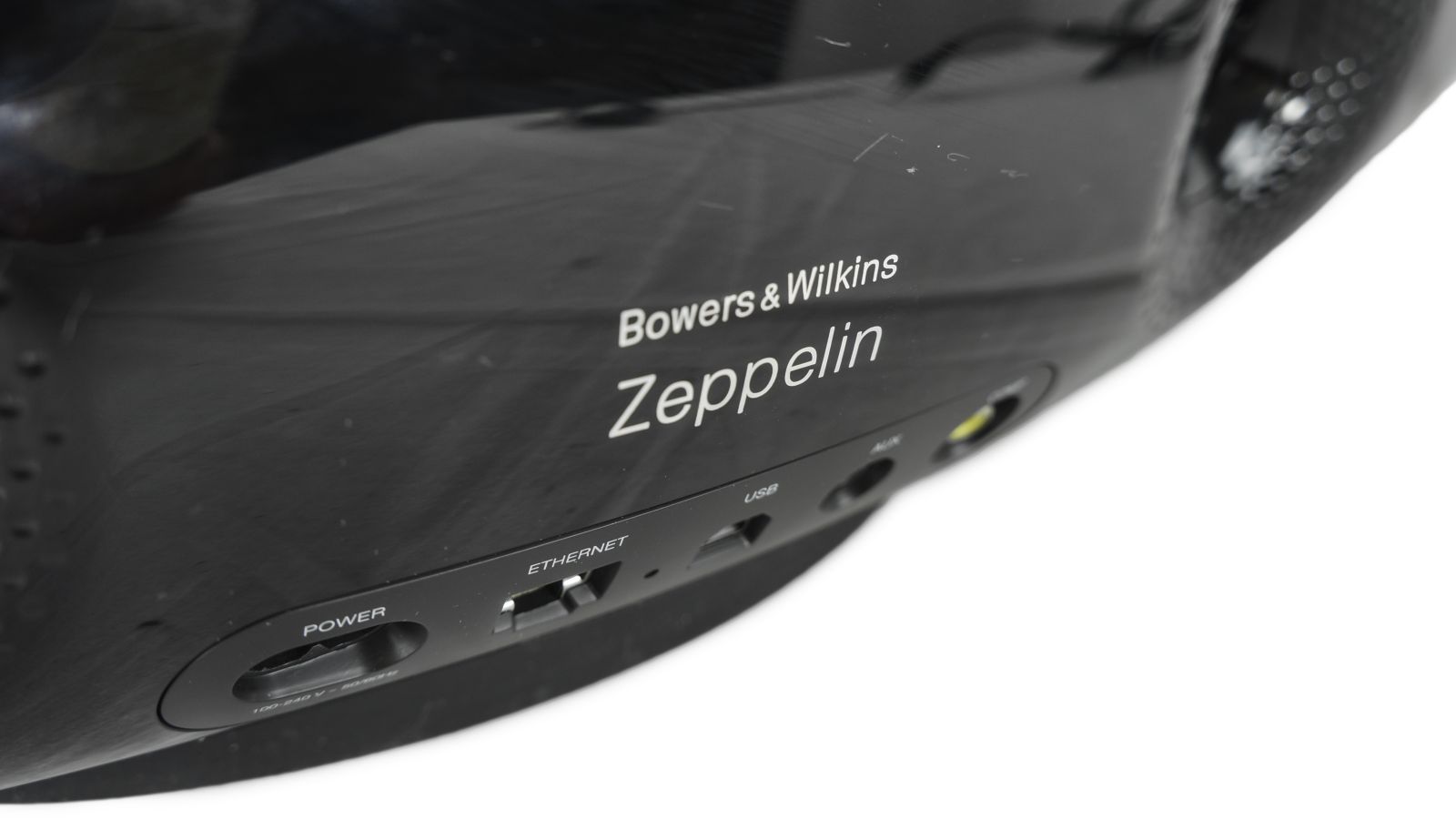 Bowers__Wilkins_Zeppelin_1_Gen_Top_Zustand_06
