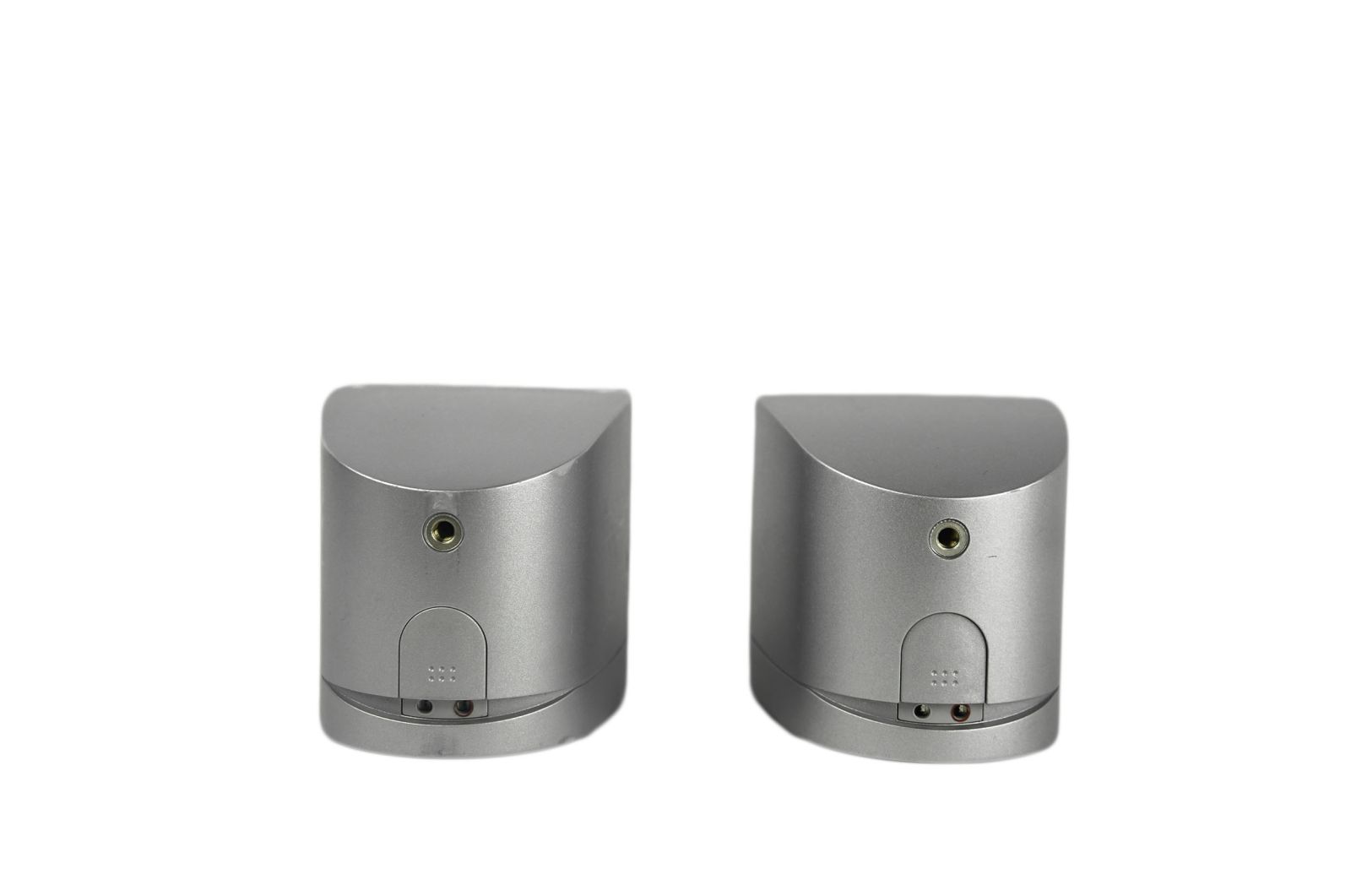 2x_Bose_Acoustimass_Lifestyle_Einzelcubes_Lautsprecher_Boxen_Series_III_Silber_03