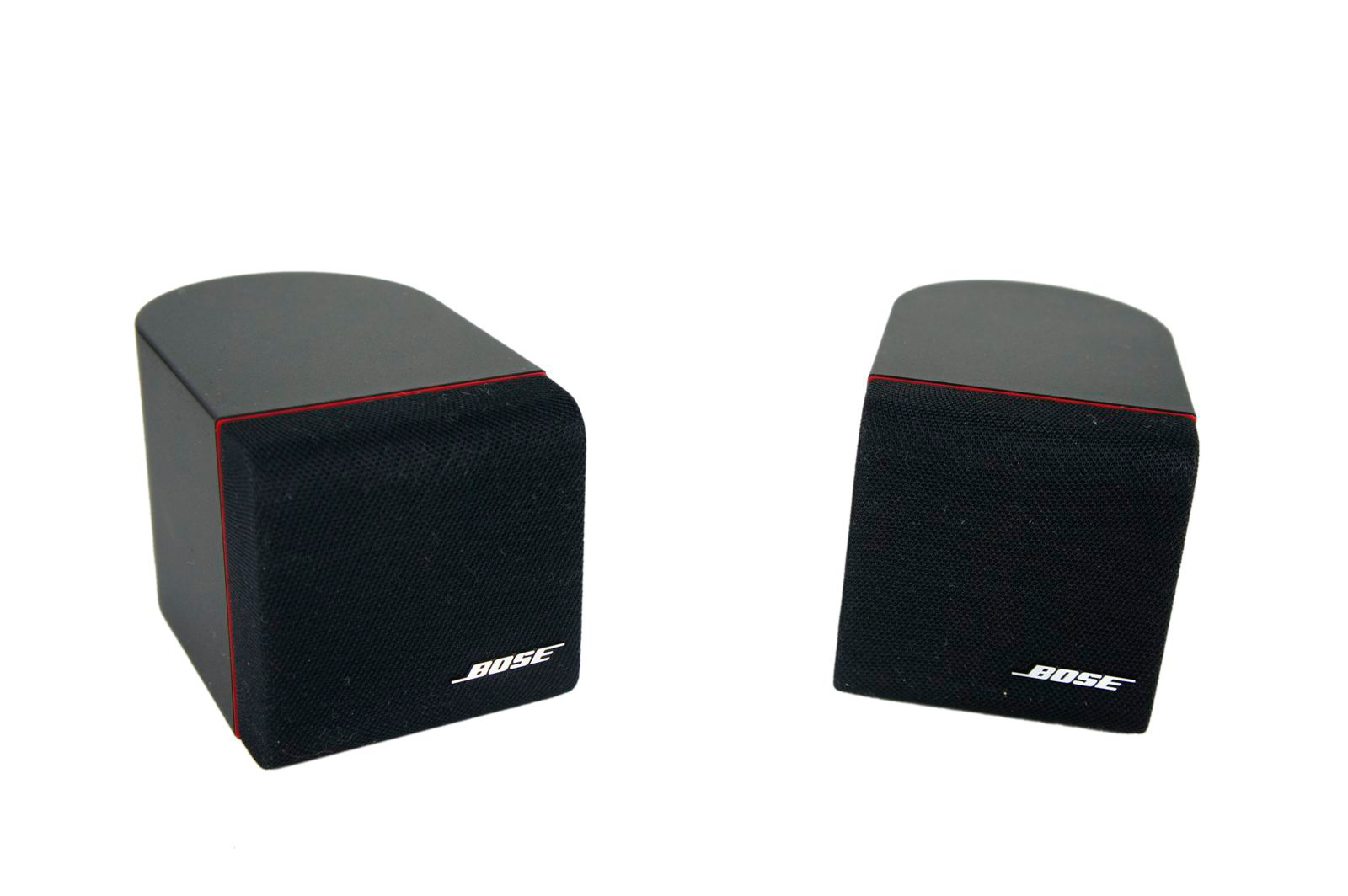 2x_Bose_Einzelcubes_Lautsprecher_Boxen_Series_II_mit_roten_Rand
