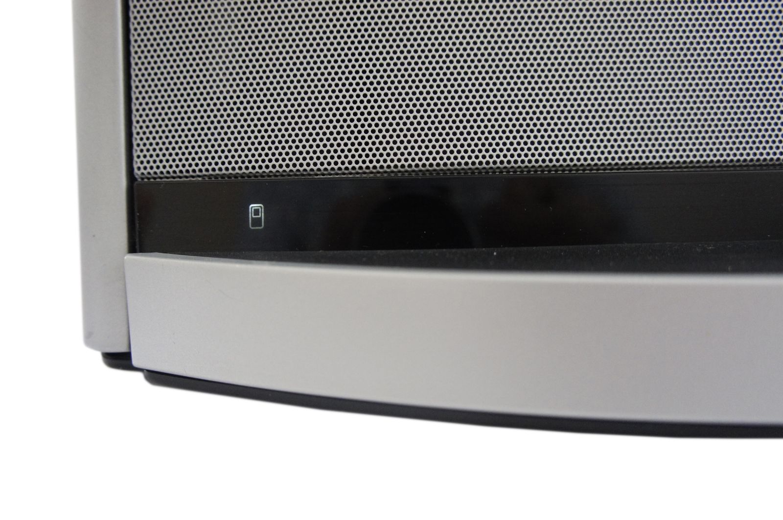 Bose_SoundDock_10_Bluetooth_digital_music_system_10