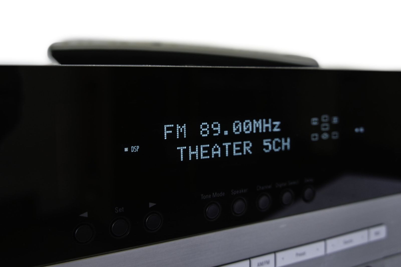 Harman_Kardon_AVR_147_Dolby_Digital_AV_Receiver_mit_HDMI_10