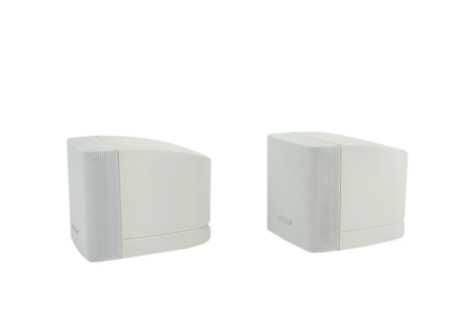 2x_Bose_Acoustimass_Lifestyle_Einzelcubes_Lautsprecher_Series_III_Weiss_04