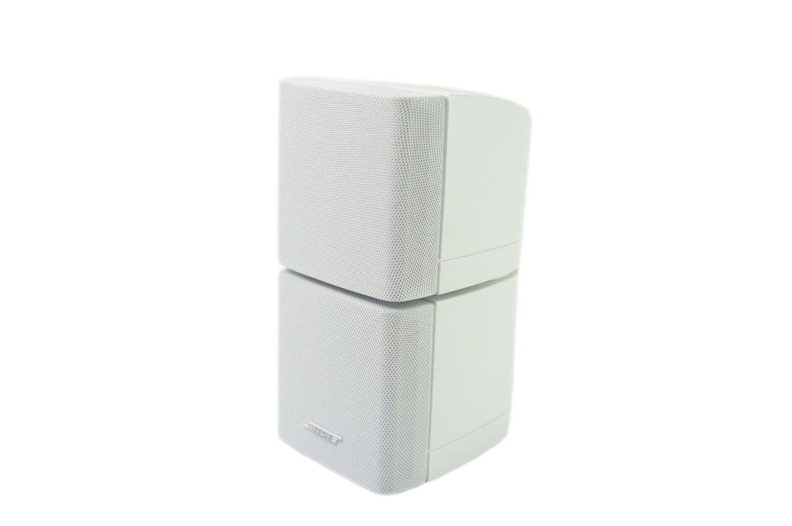 1x_Bose_Acoustimass_Lifestyle_Doppelcube_Lautsprecher_Series_III_Weiss_05