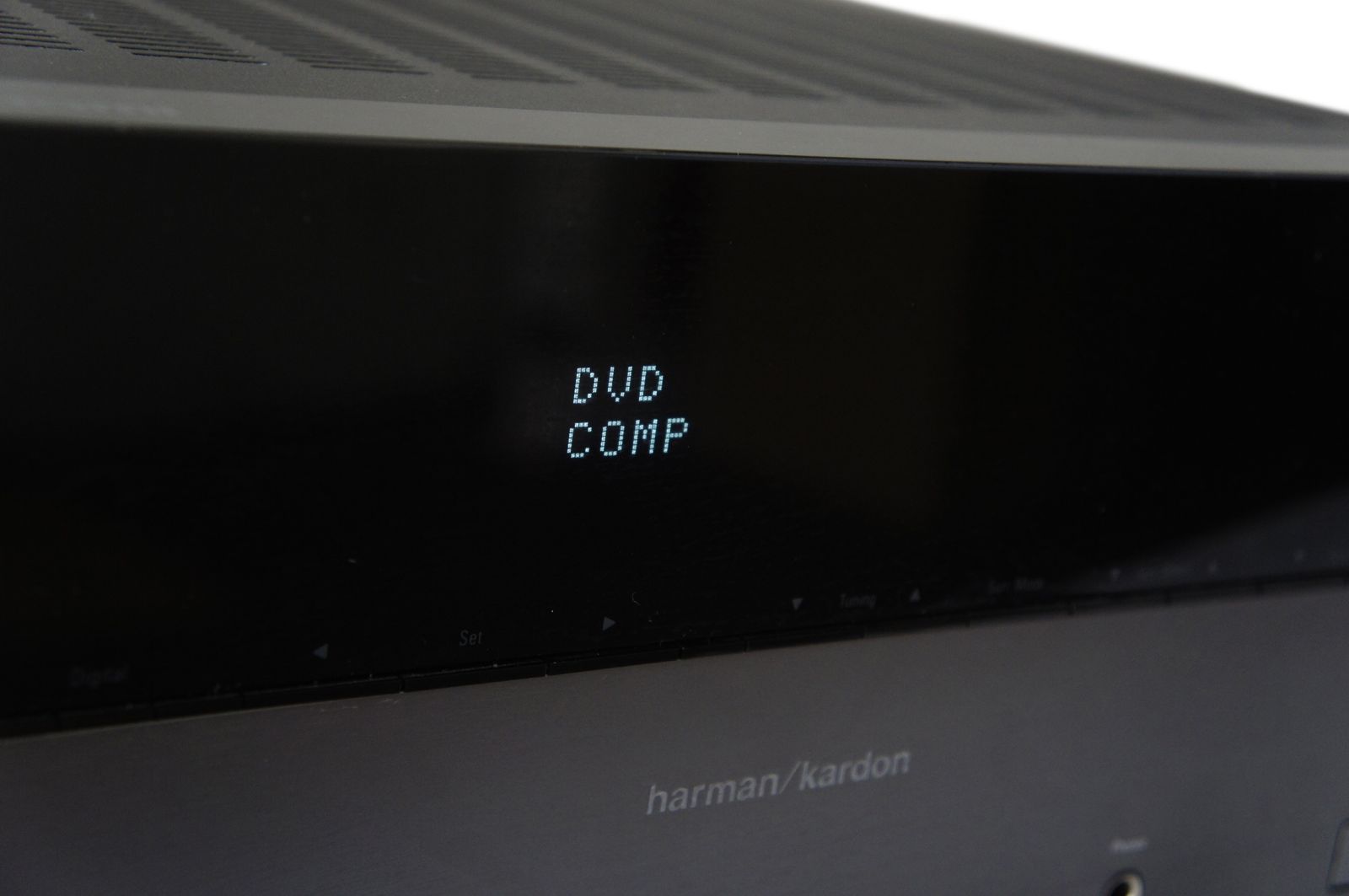 Harman_Kardon_AVR_158_5.1_Receiver_03