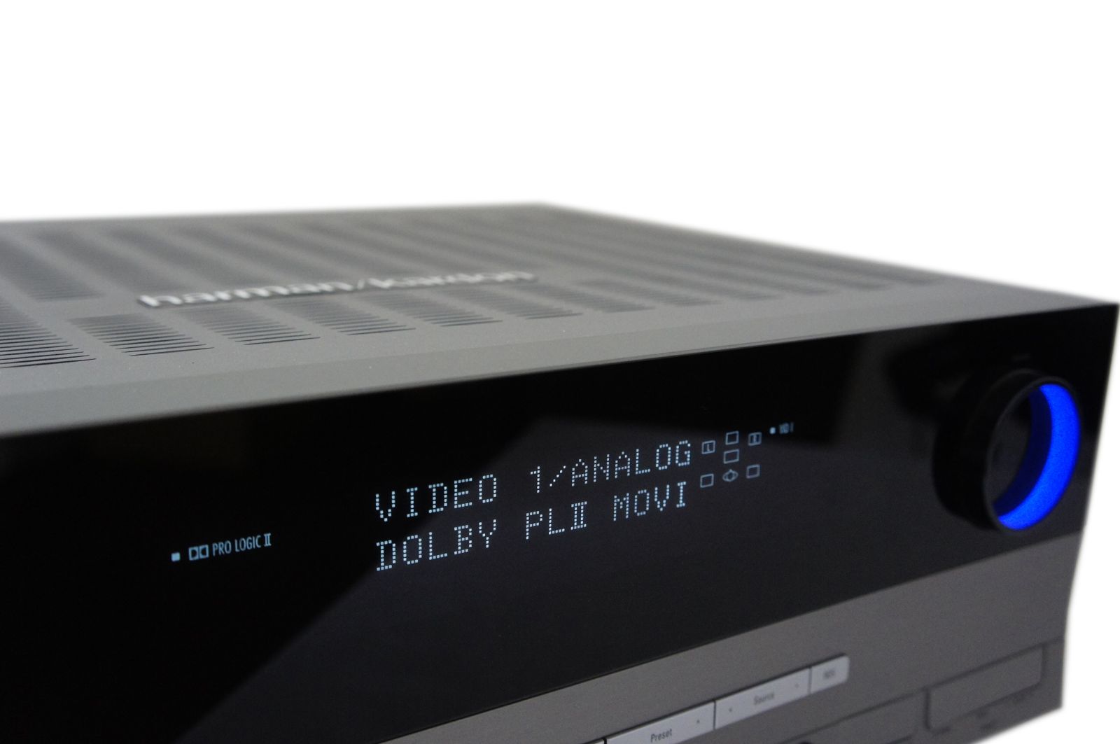 Harman_Kardon_AVR_137_5.1_AV_Receiver_04