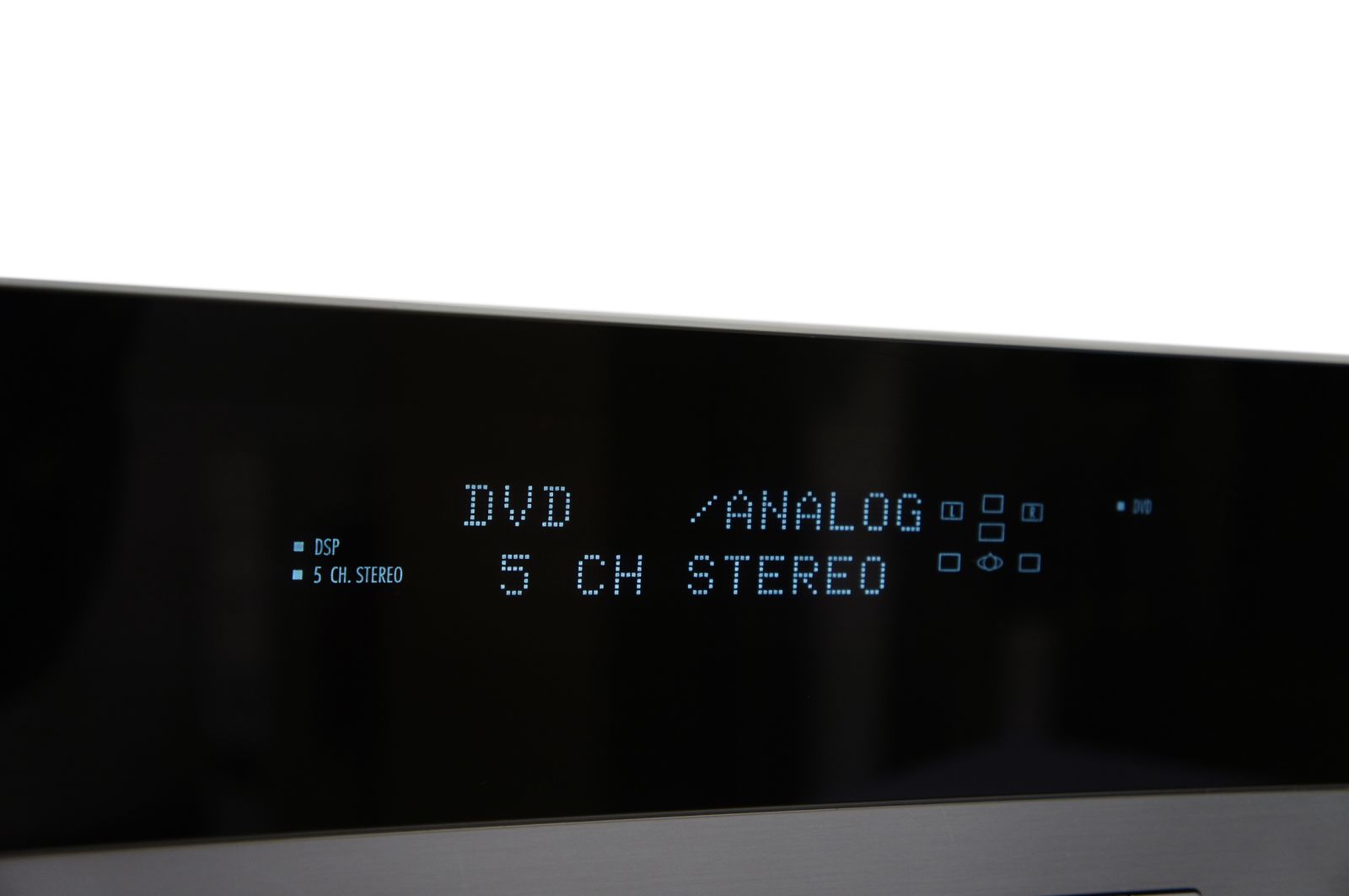 Harman_Kardon_AVR_132_Digital_Heimkino_5.1_AV_Receiver_05