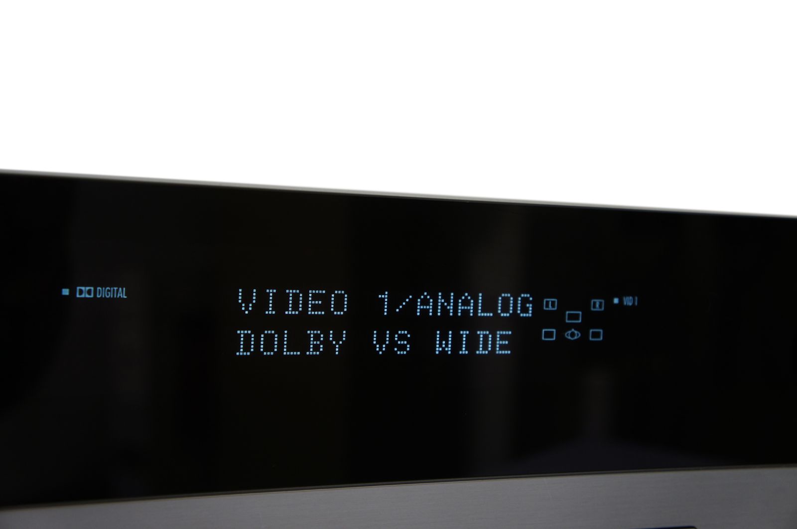 Harman_Kardon_AVR_132_Digital_Heimkino_5.1_AV_Receiver_06