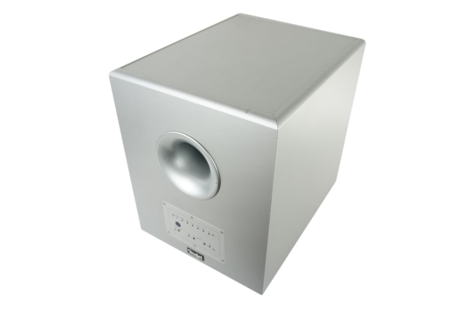 Teufel_Concept_E_Subwoofer_Aktiv_07