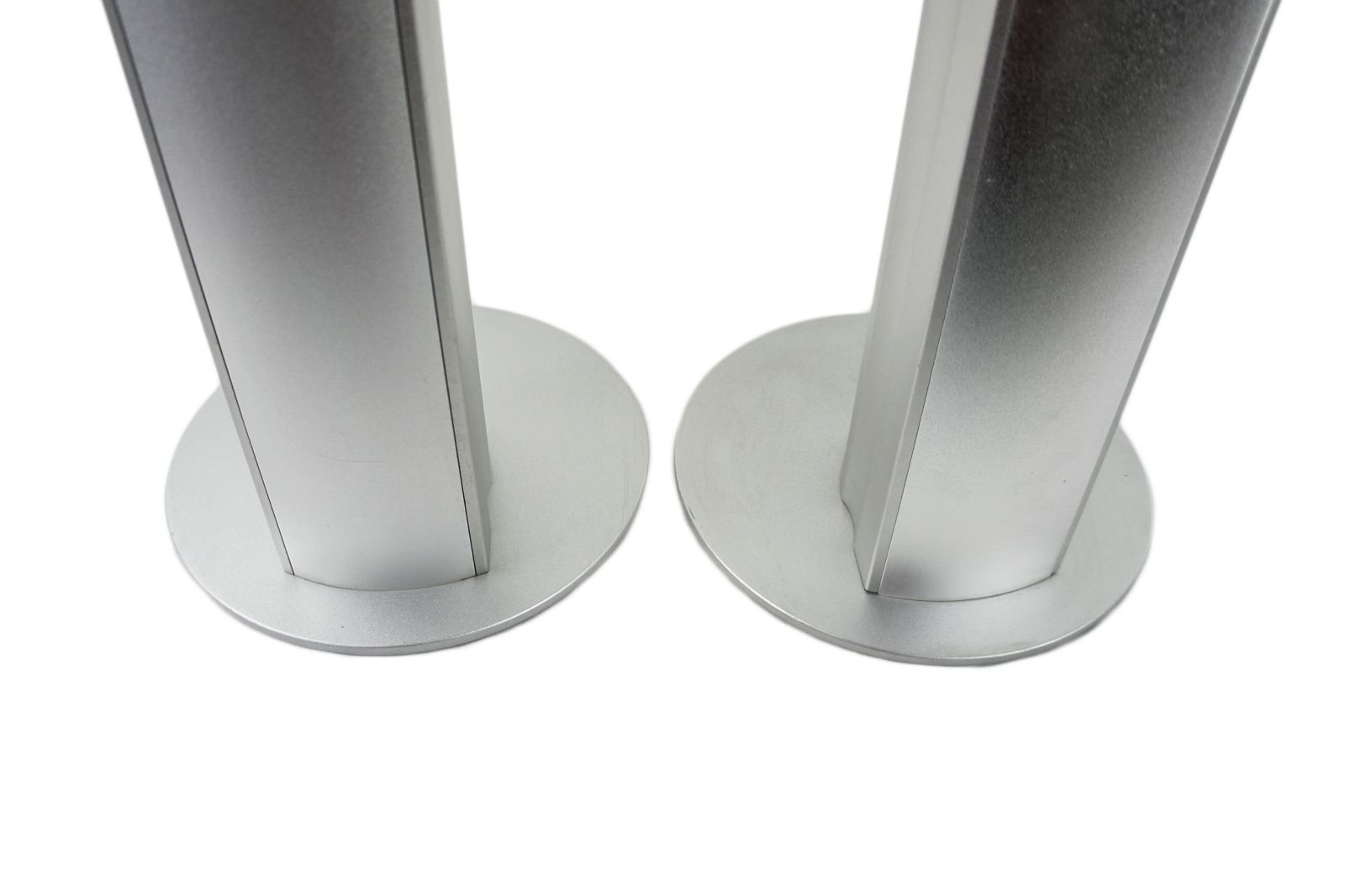 2x_Teufel_Concept_S_Stand-Saulenlautsprecher_Satelliten_Boxen_Alu_Silber_06