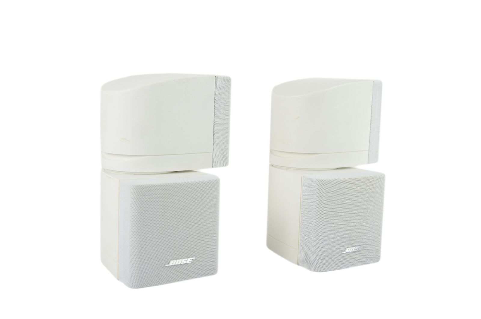 2x_Bose_Acoustimass_Lifestyle_Doppelcubes_Lautsprecher_Series_III_Weiss_02