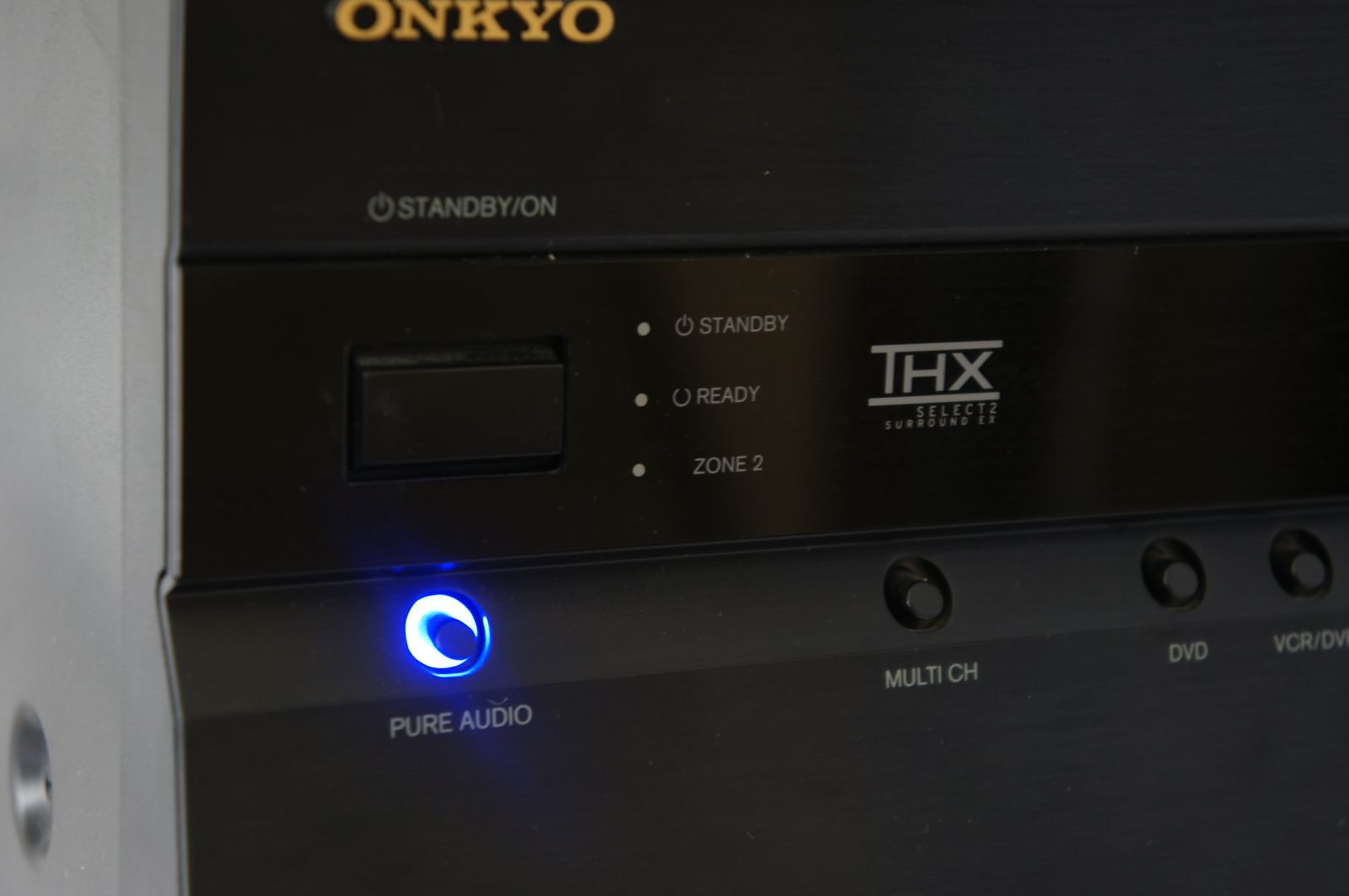 Onkyo_TX_SR705_7.1_Channel_Receiver_02