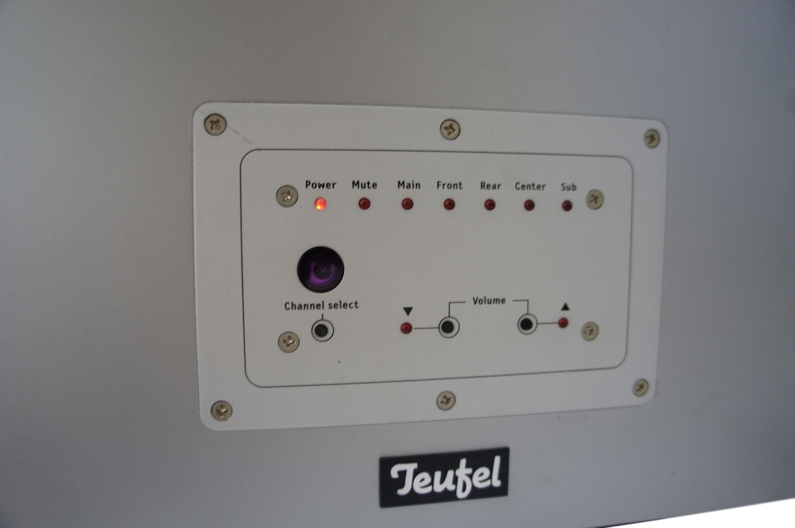 Teufel_Concept_E_Subwoofer_Aktiv_08