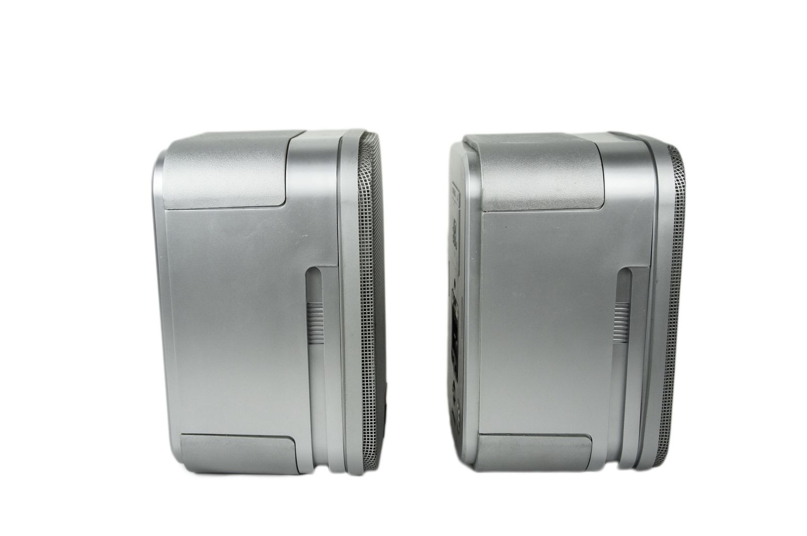 2x_JBL_Control_1X_Lautsprecher_Boxen_Silber_02