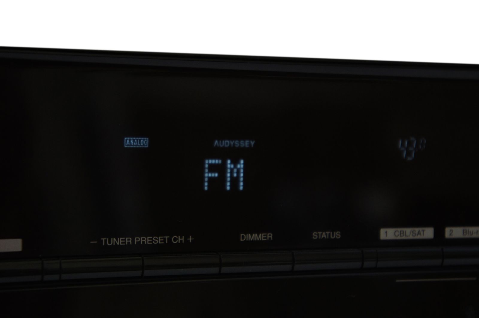 Denon_AVR_1713_5.1_AV-Receiver_02