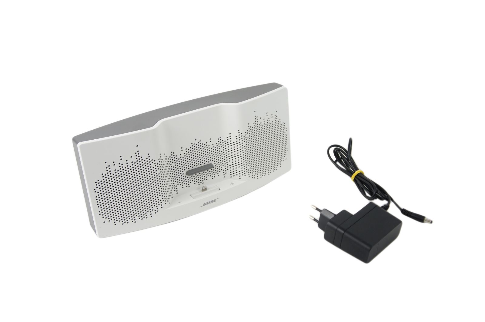 Bose_SoundDock_XT_speaker