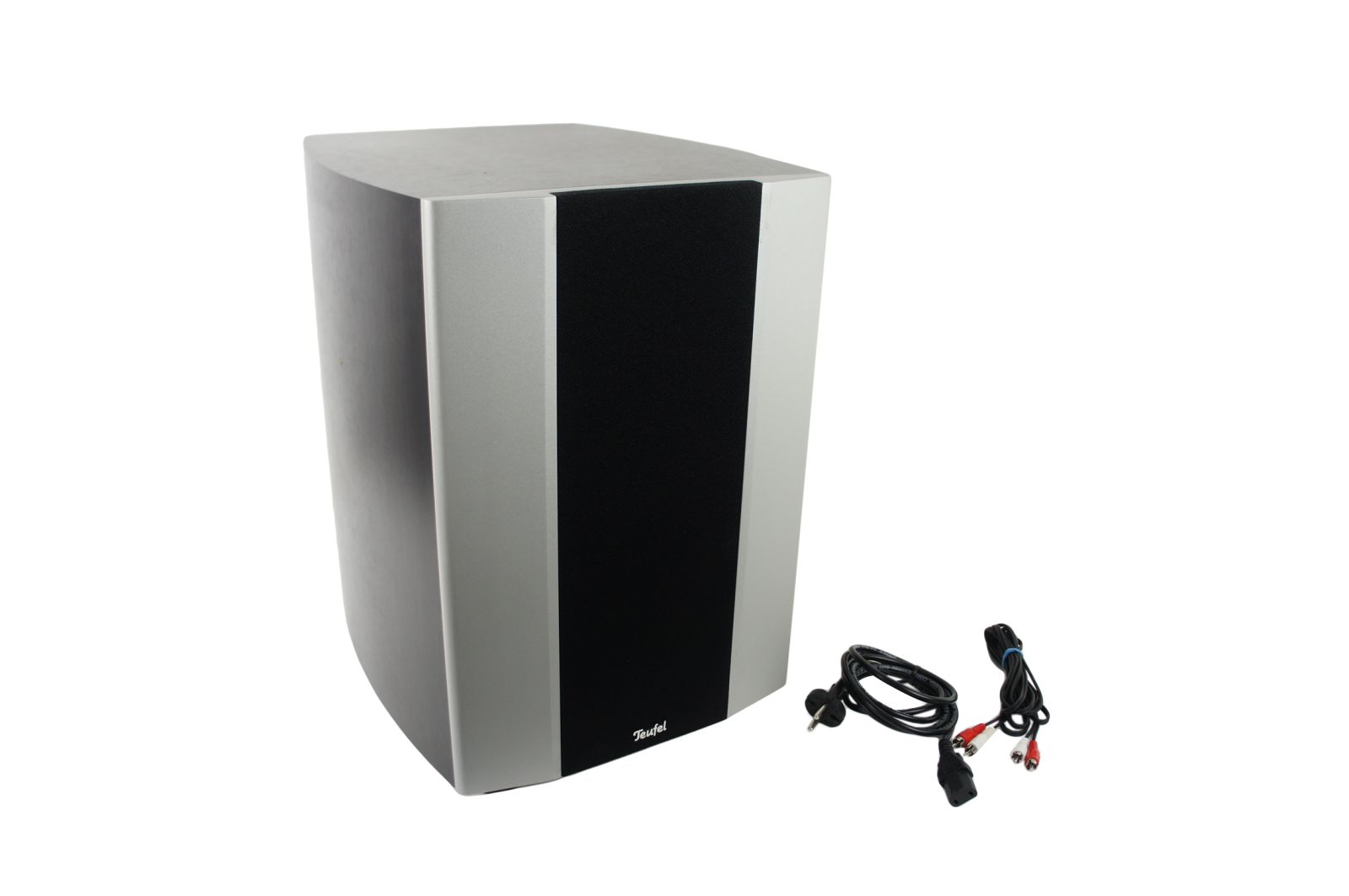 Teufel_Subwoofer_Concept_CR_1420_SW_Aktiv_02
