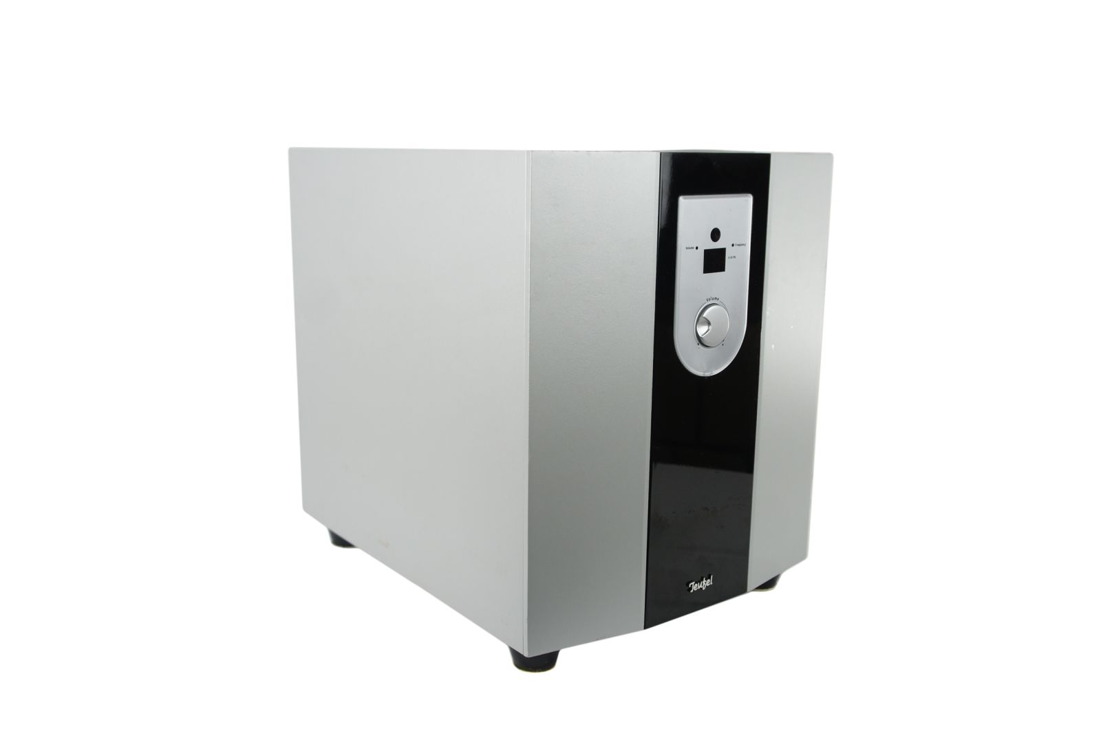 Teufel_Concept_S_Subwoofer_Aktiv_02