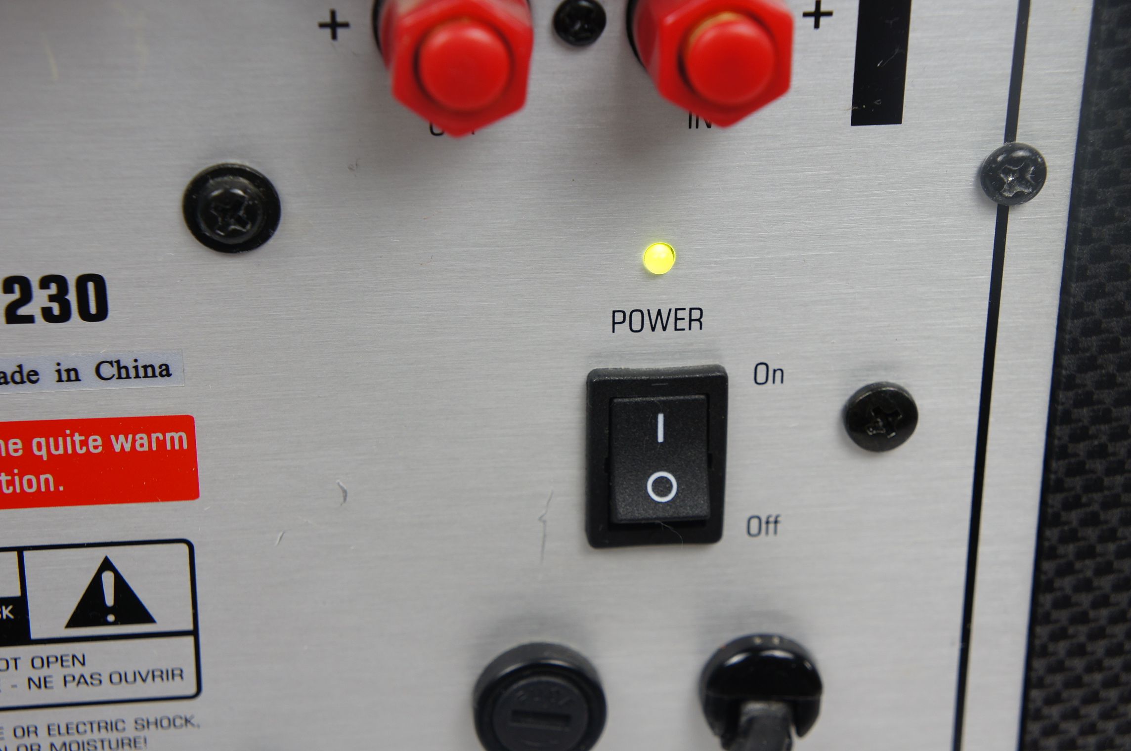 JBL_SUB_200_Subwoofer_Aktiv_08