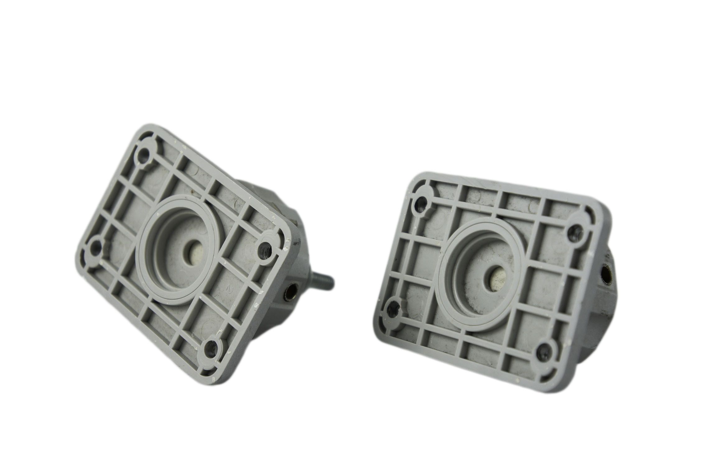2x_JBL_Wandhalterungen_Silber_04
