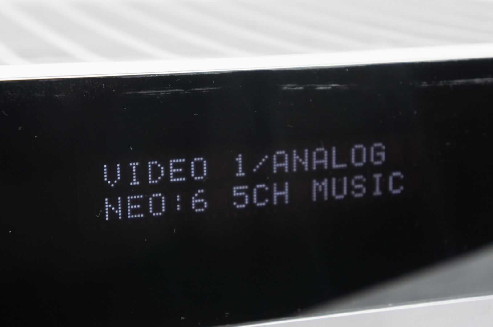 Harman_Kardon_AVR_141_5.1_Receiver_11