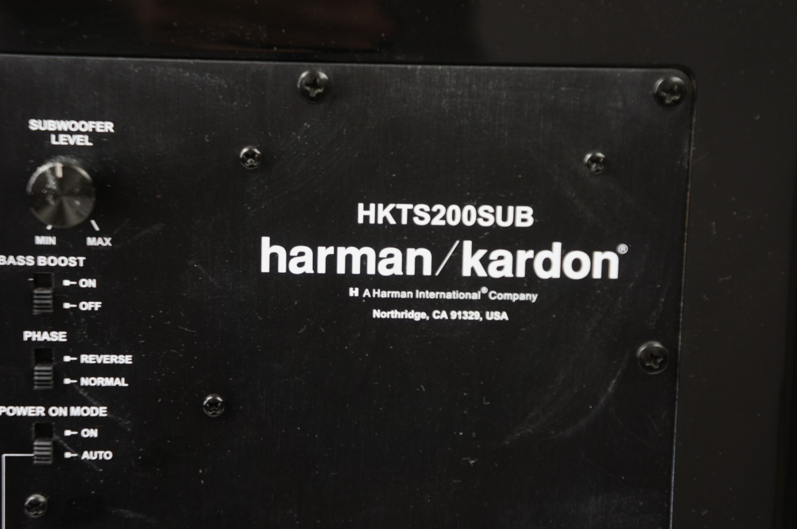 Harman_Kardon_HKTS_200_SUB_Subwoofer_Aktiv_05