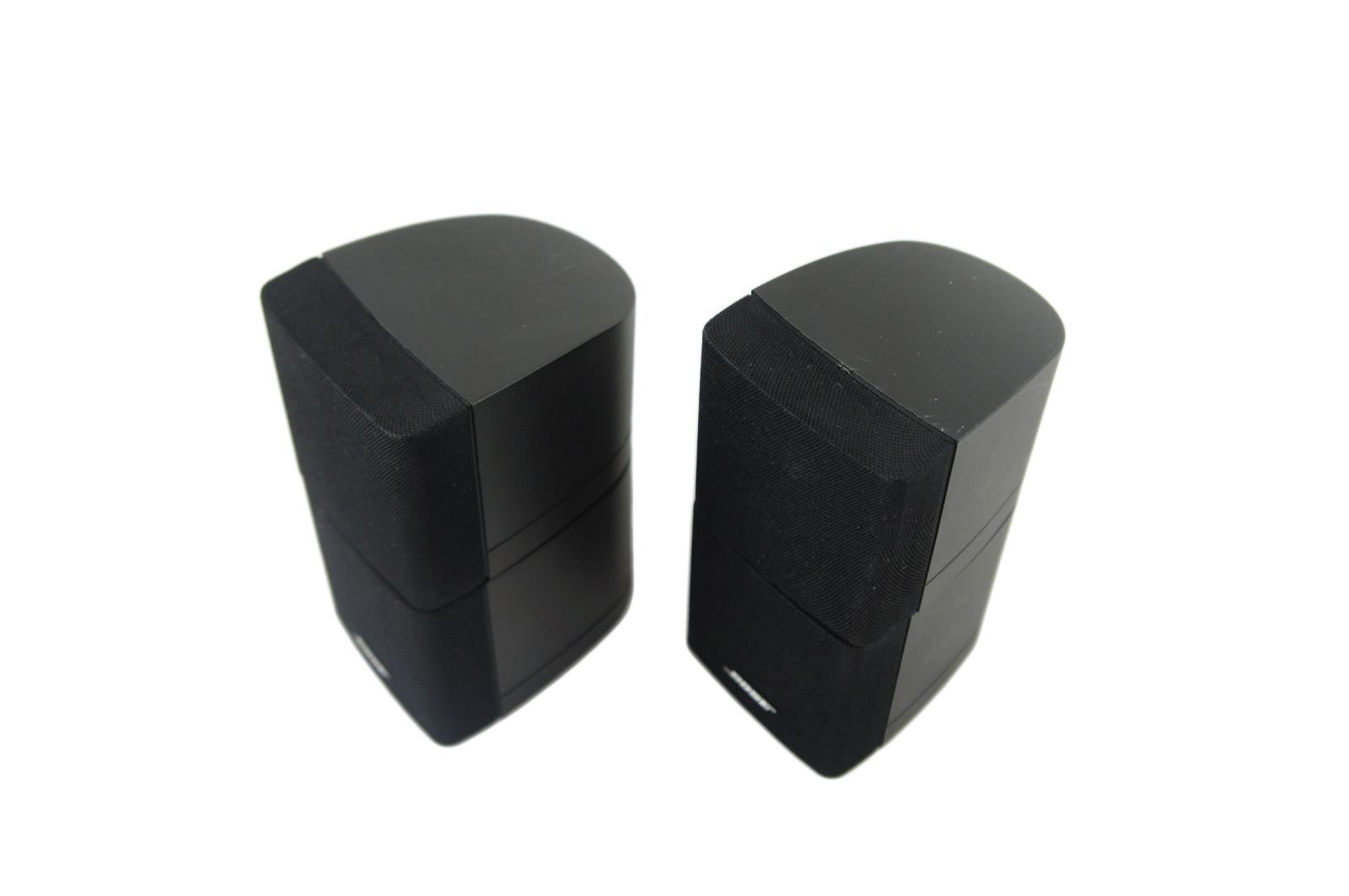 2x_Bose_Acoustimass_Doppelcubes_Lautsprecher_Satelliten_Cubes_Lifestyle_Se_L4J80Q2