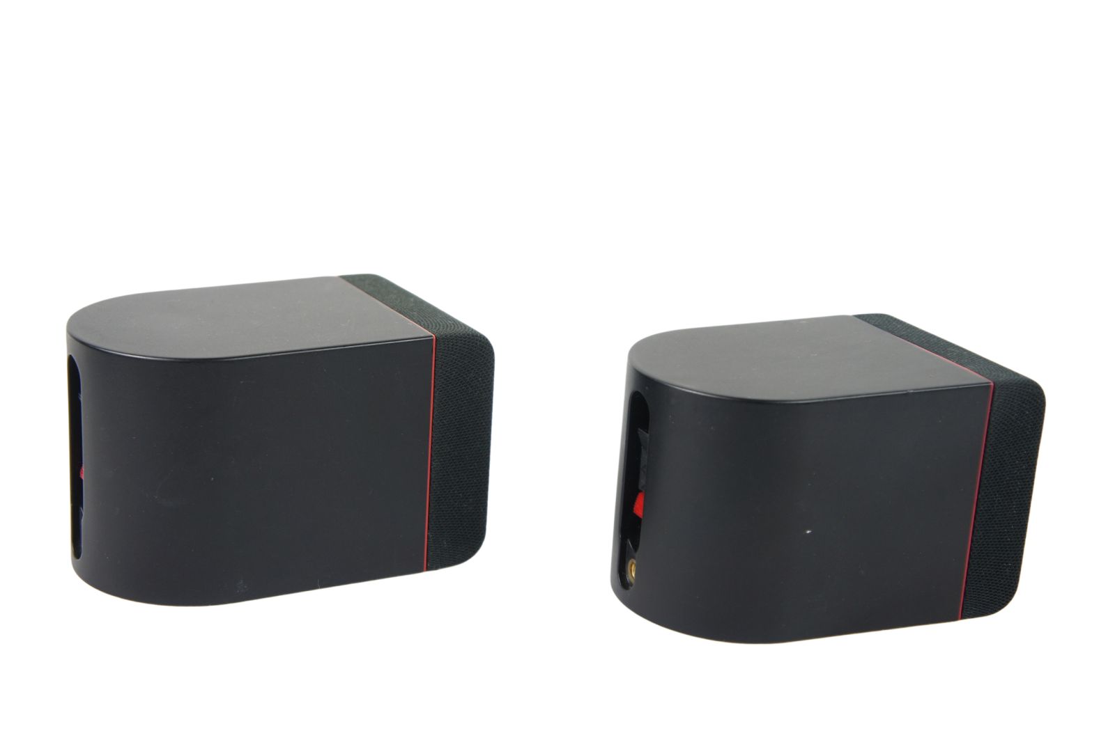 2x_Bose_Einzelcubes_Lautsprecher_Boxen_Series_II_mit_roten_Rand_03