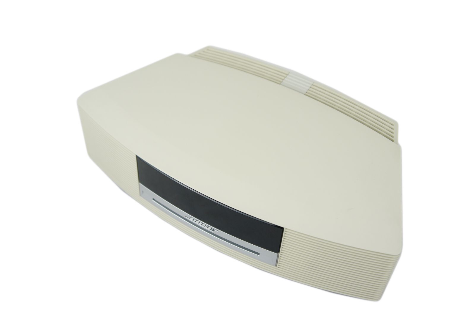 Bose_Wave_Music_System_Weiss_06