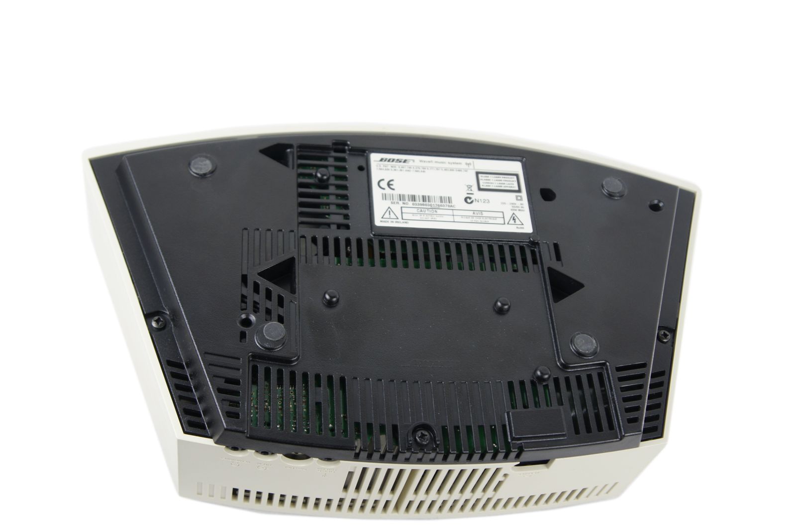 Bose_Wave_Music_System_Weiss_07