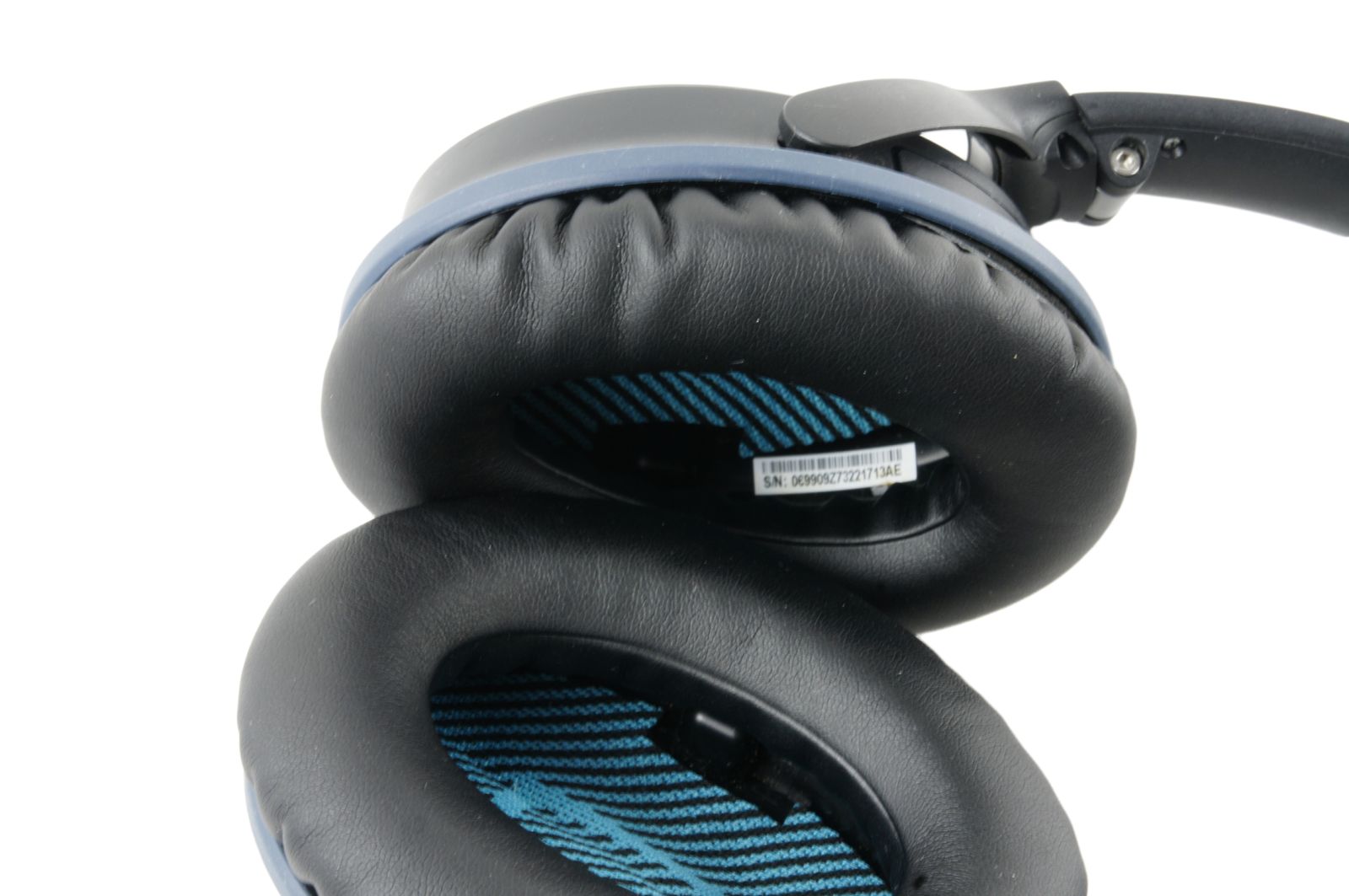 Bose_Quiet_Comfort_25_QC25_Kopfhorer_07