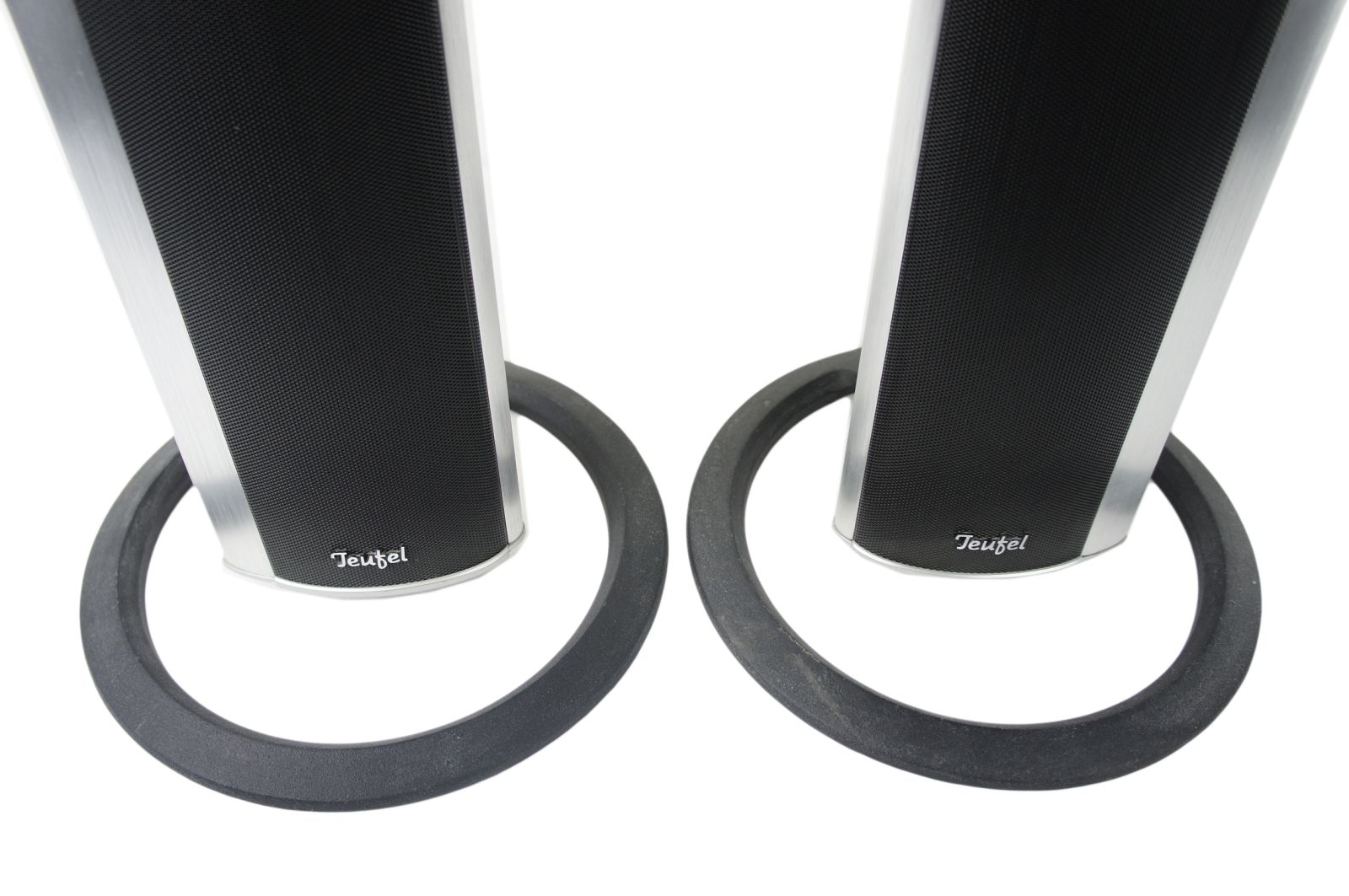 2x_Teufel_Concept_P_Stand_Lautsprecher_Saulen_Boxen_Satelliten_05