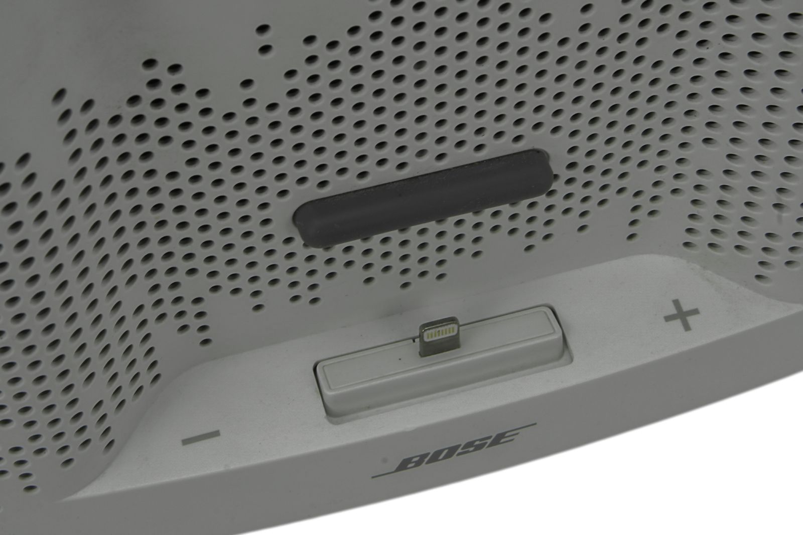 Bose_SoundDock_XT_Speaker_Weiss_Teildefekt_03