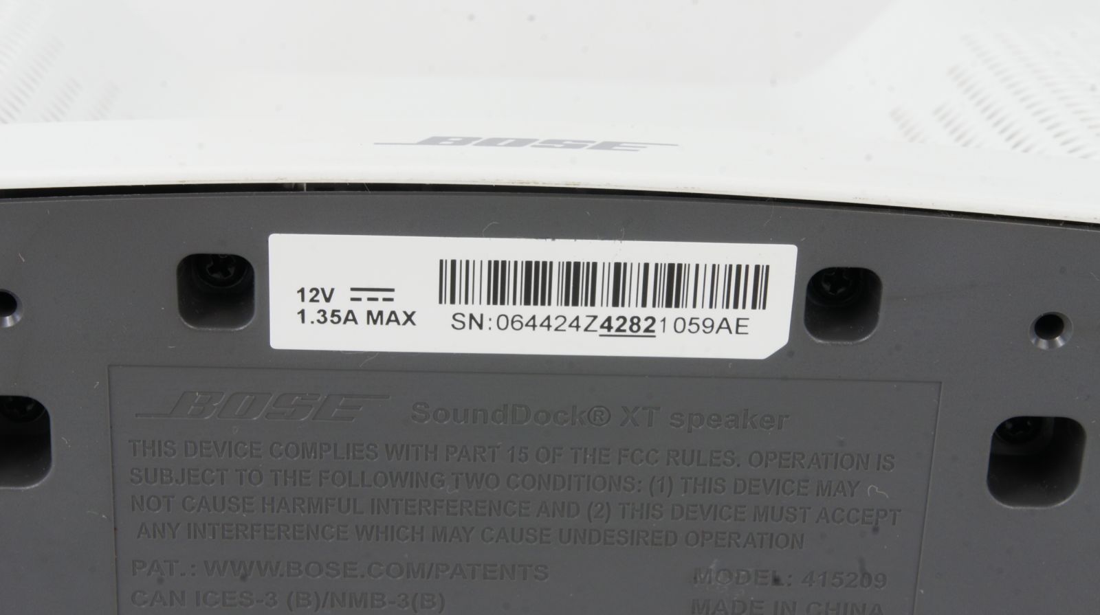 Bose_SoundDock_XT_Speaker_Weiss_07