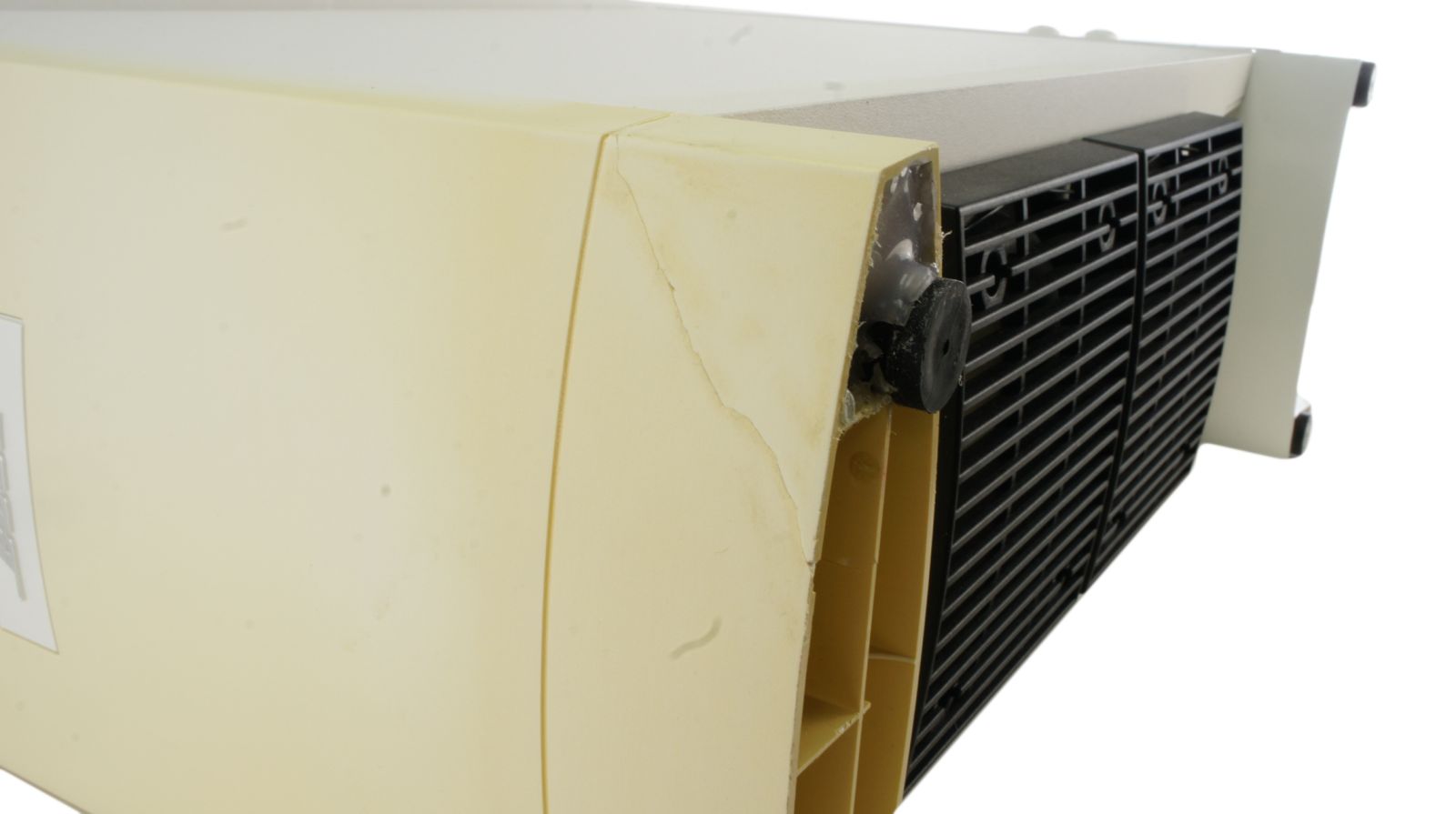 Bose_Acoustimass_10_Series_IV_Powered_Subwoofer_Weiss_Aktiv_11