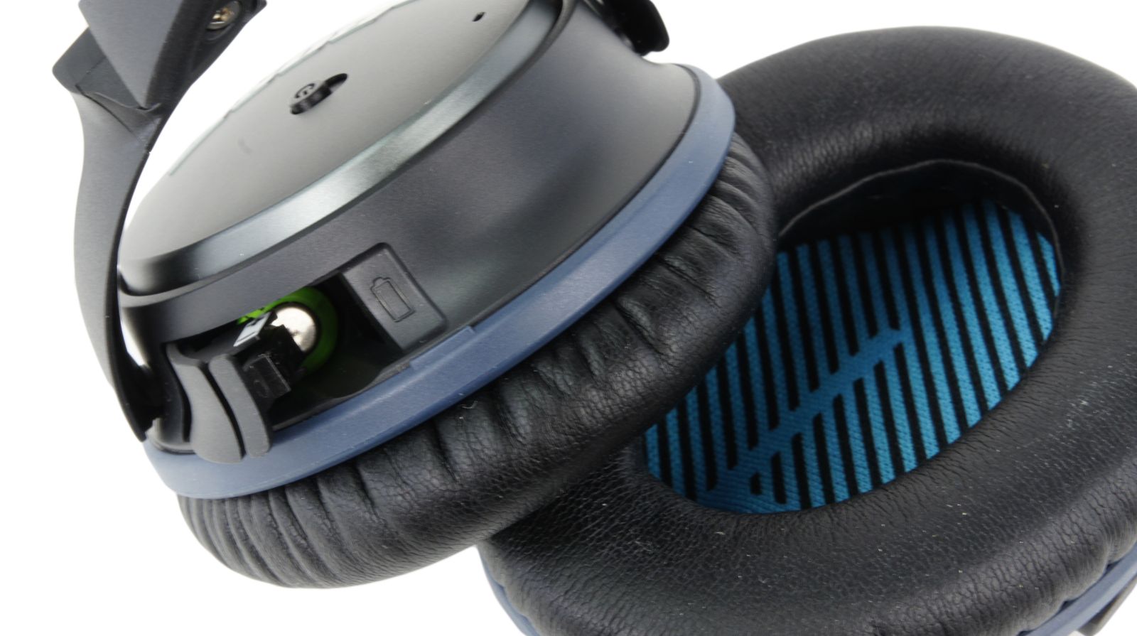 Bose_Quiet_Comfort_QC_25_Kopfhorer_05