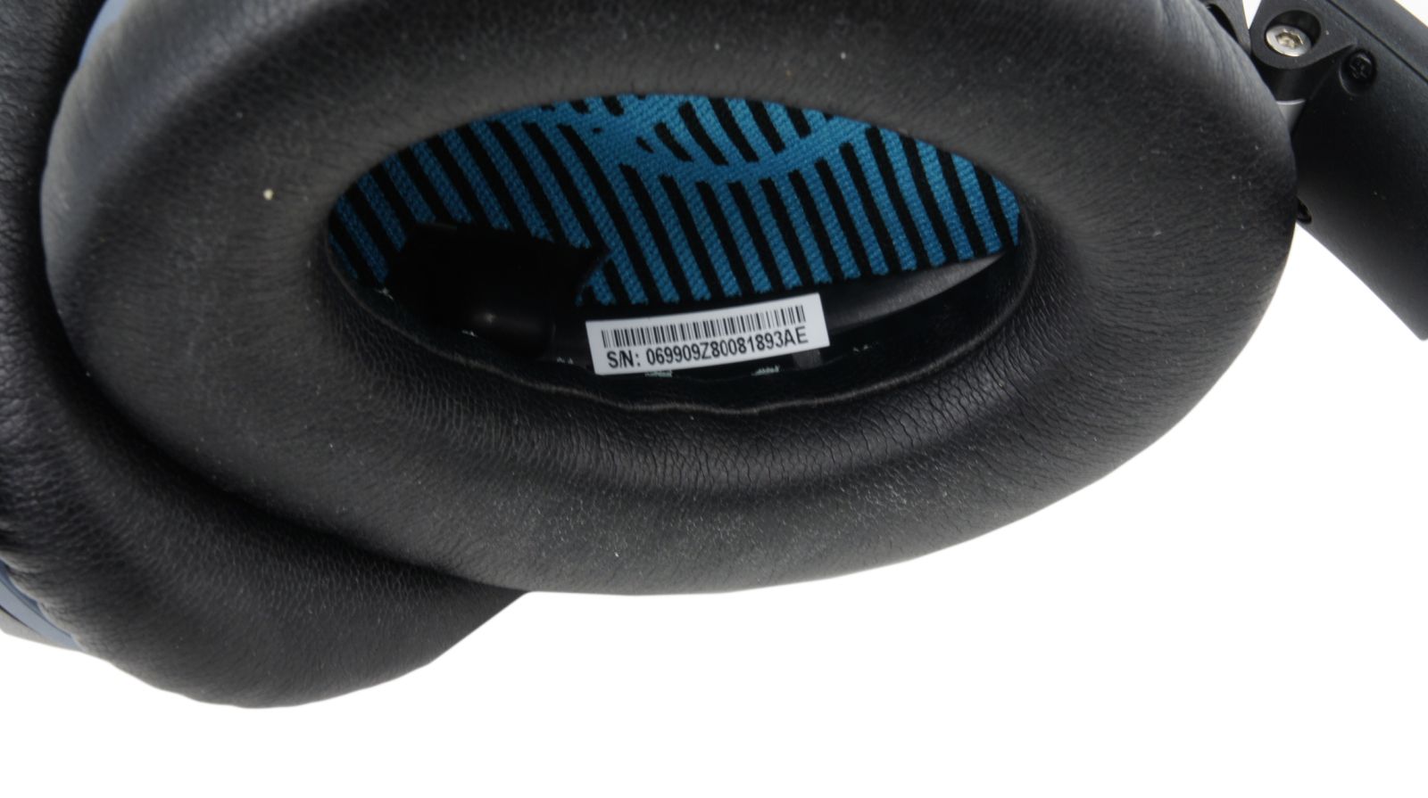 Bose_Quiet_Comfort_QC_25_Kopfhorer_07