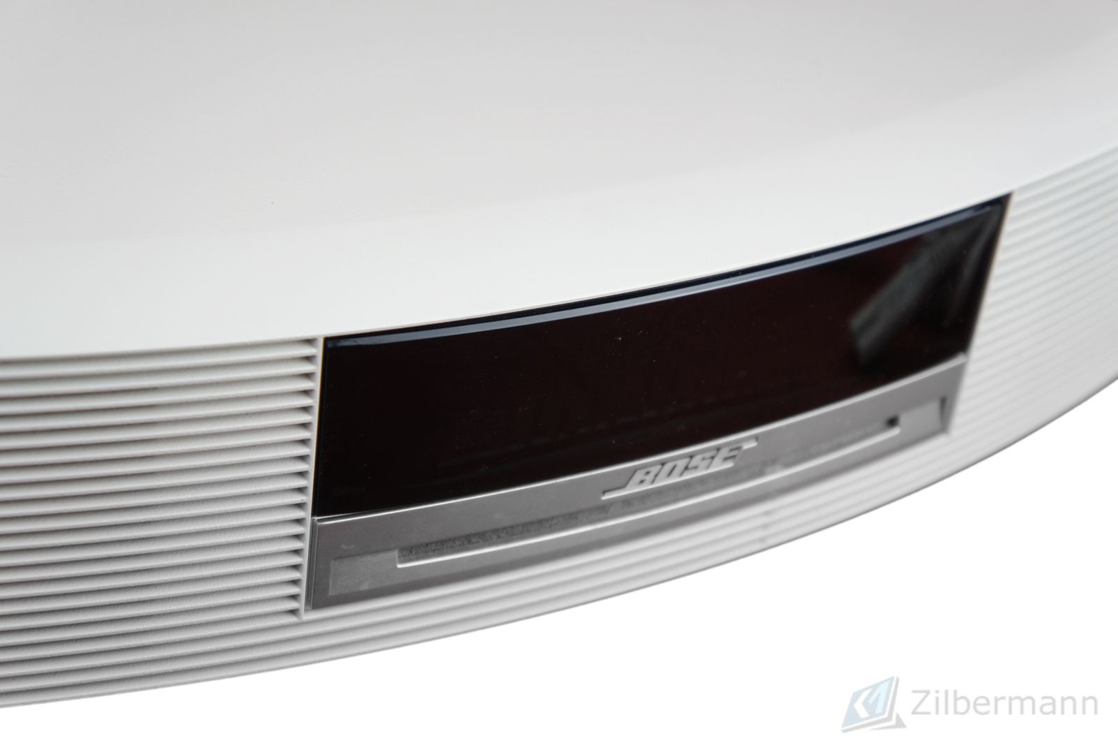 Bose_Wave_Music_System_Weiss_Top_04